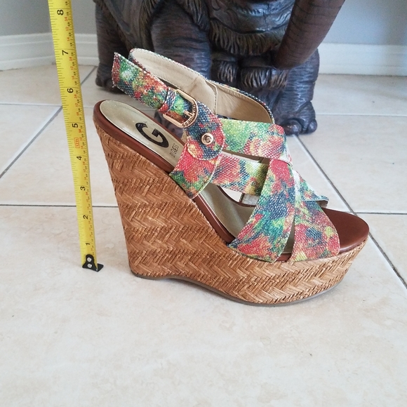 🌞Guess Wedges🌞 - Picture 6 of 6